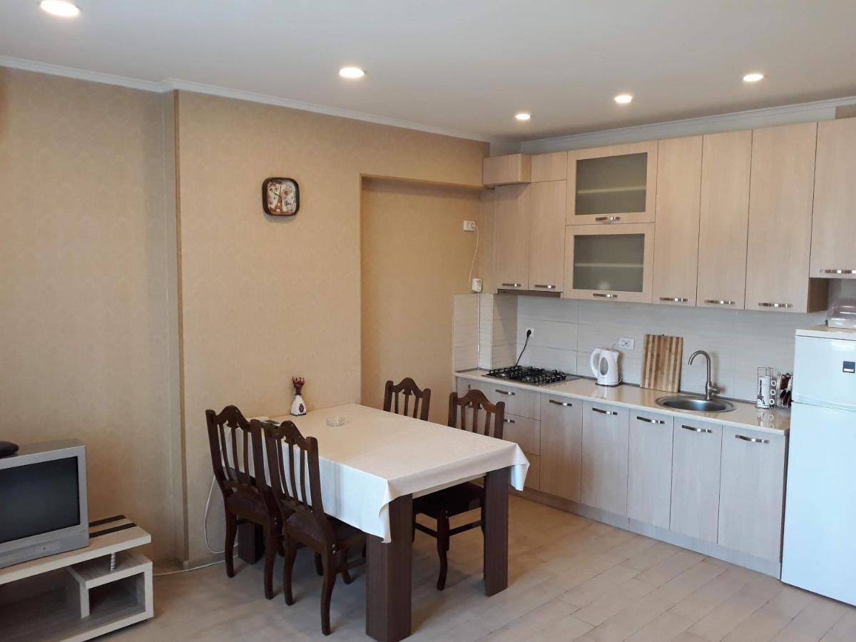 Grigol'S Apartament Tbilisi Exterior photo